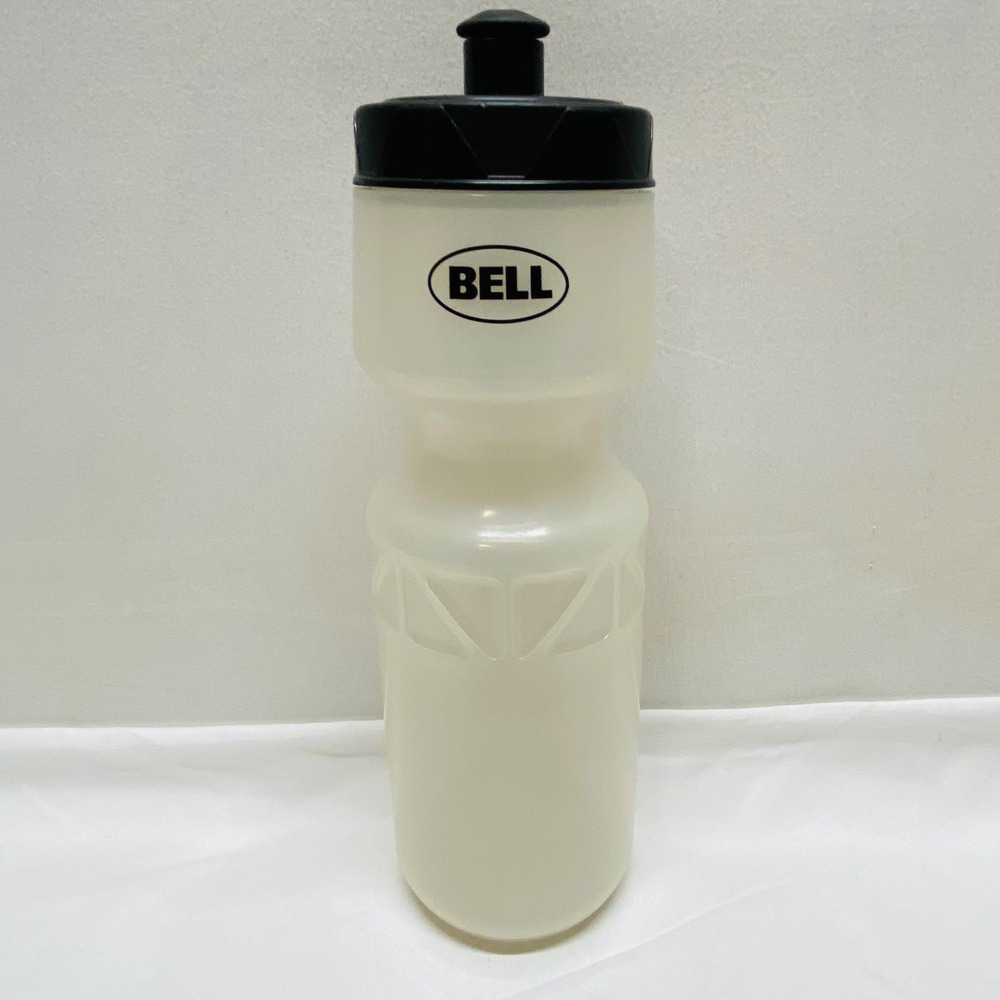 Bell Bicycle Water Bottle Quencher 100 Clear 22 oz Sqeeze Without Bike Clip NWOT